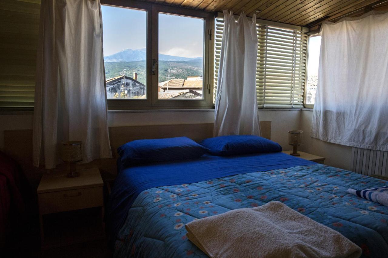 La Finestra Sull'Etna Linguaglossa Quarto foto